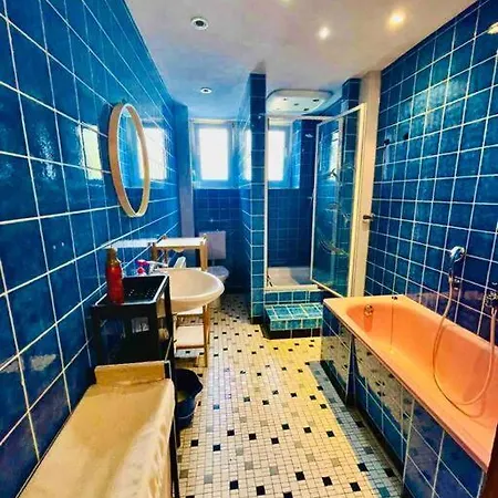 Zentrale Wohnung, Komplette Ausgestattet-neue Moebel