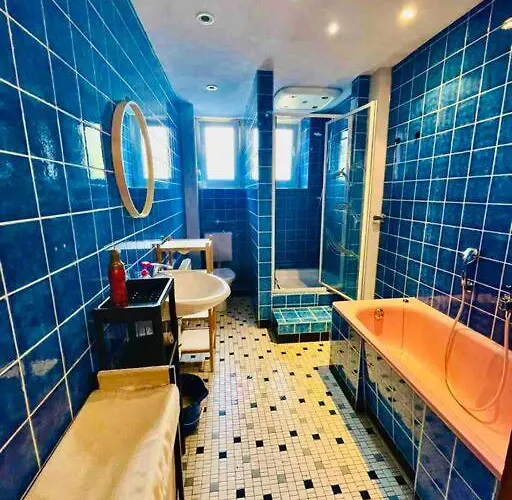 Zentrale Wohnung, Komplette Ausgestattet-neue Moebel